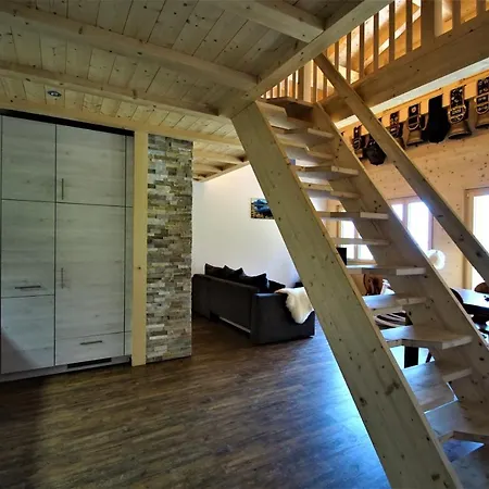 Chalet Wetterhorn Apartment Lütschenthal
